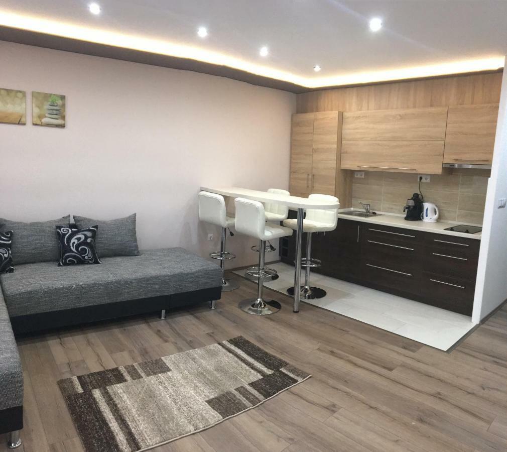 F&M Apartman Eger Exterior photo